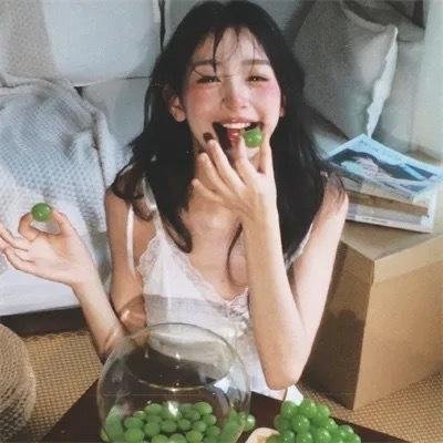 猫在爬